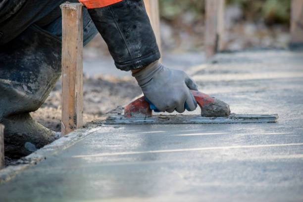 Best Concrete Sidewalk Installation  in Bellwood, VA